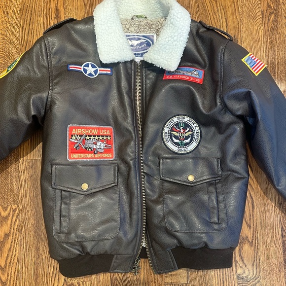A-2 Bomber Jacket -Airshow USA Leather Bomber Jacket with Patches - Picture 1 of 4